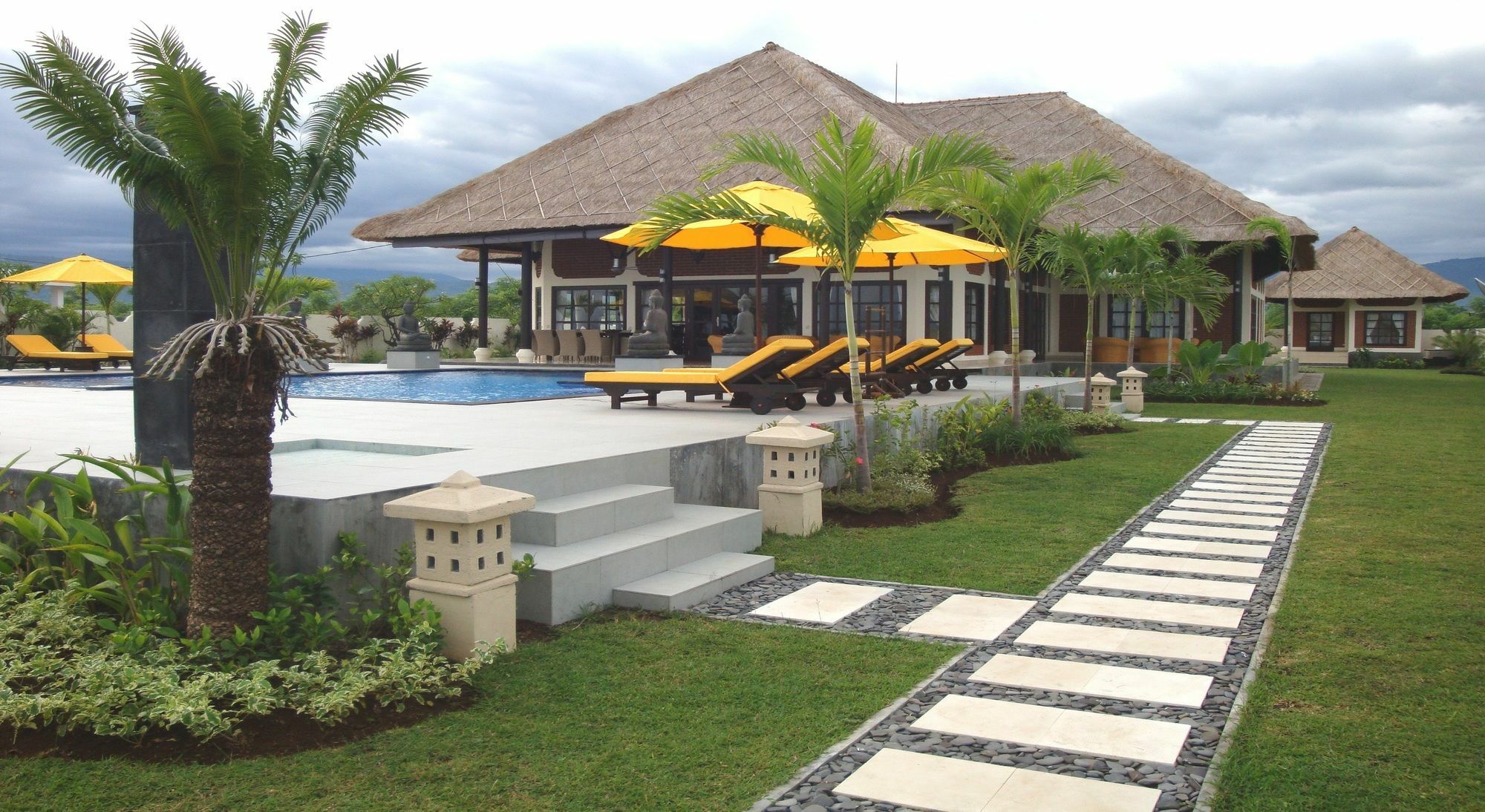 Villa Pelangi Bali Seririt  Exterior photo